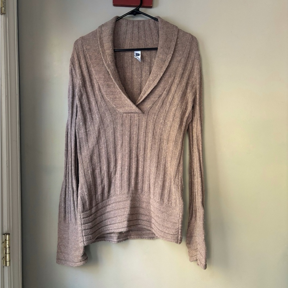 GAP Y2K Light Brown Ribbed V Neck Sweater S - Picture 2 of 5